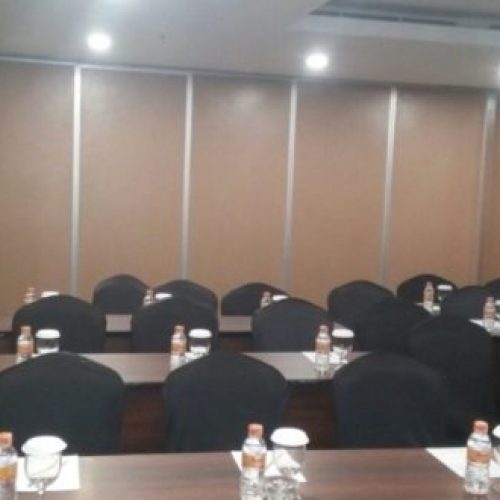 Partisi Ruang Meeting
