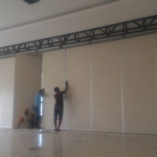 Pintu Lipat Penyekat Partisi Surabaya